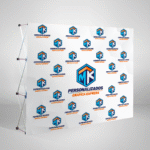 Backdrop personalizado para eventos e festas, com impressão em lona ou tecido e estrutura de suporte